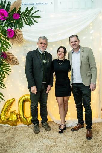 PRESIDENTE ROTARY CLUB TOLEDO PIONEIRO 2023/24 WOLNEI OLIVO, PRESIDENTE ROTARACT DE TOLEDO LAURA PINHEIRO HUPPES, PRESIDENTE ROTARY CLUB DE TOLEDO PIONEIRO 2024/25 WALMIR FOGAÇA KITAISKI