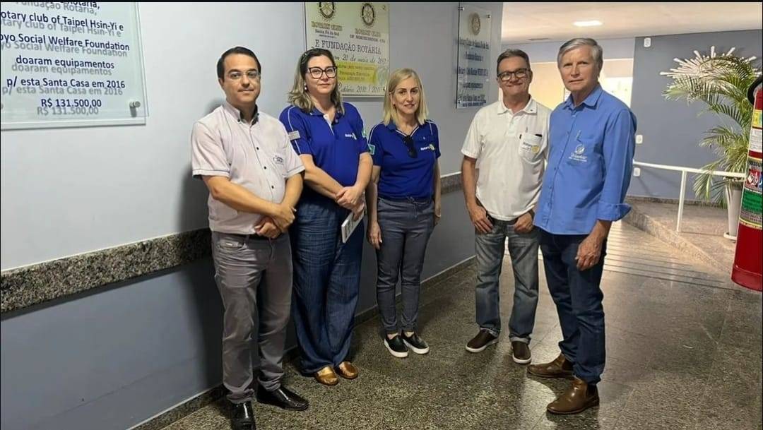 Rotary Club de Santa Fé do Sul se Reúnem com Santa Casa para Tratarem Sobre Projeto