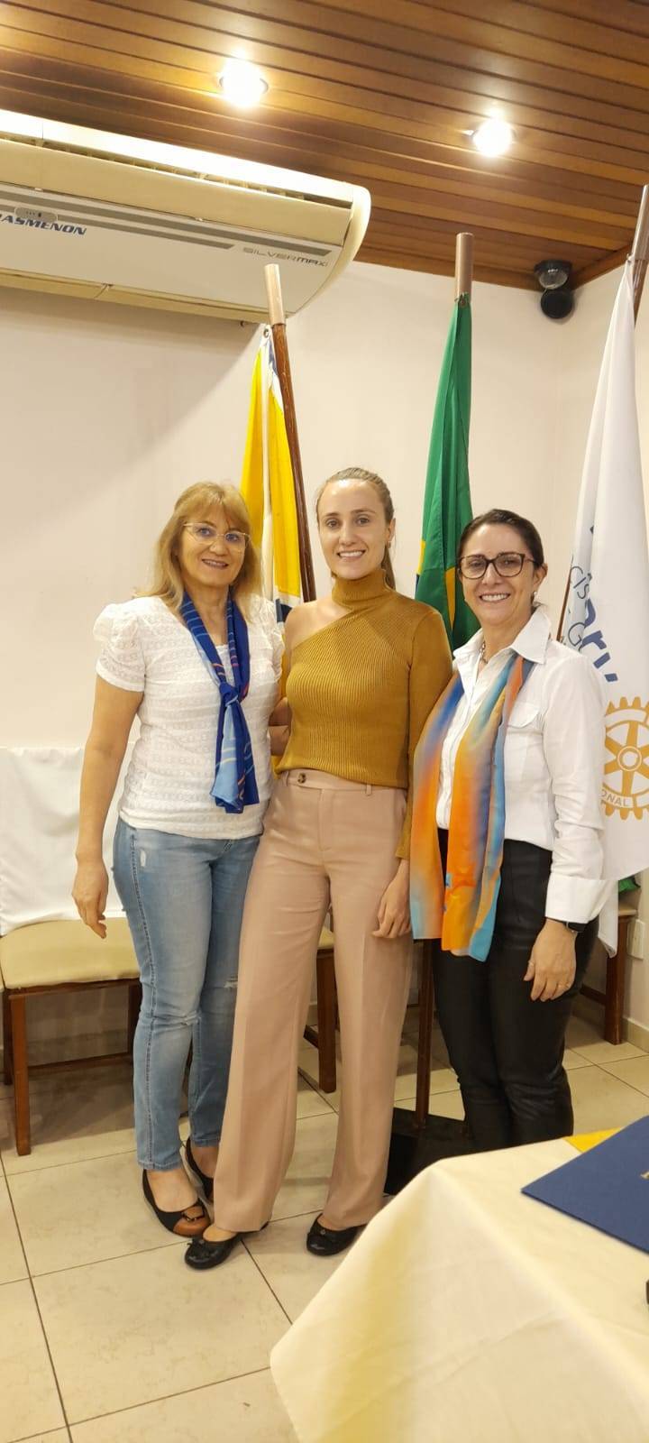 Celliane Ferraz Pazetto Bélgica - Tournai- Ano 2011/12