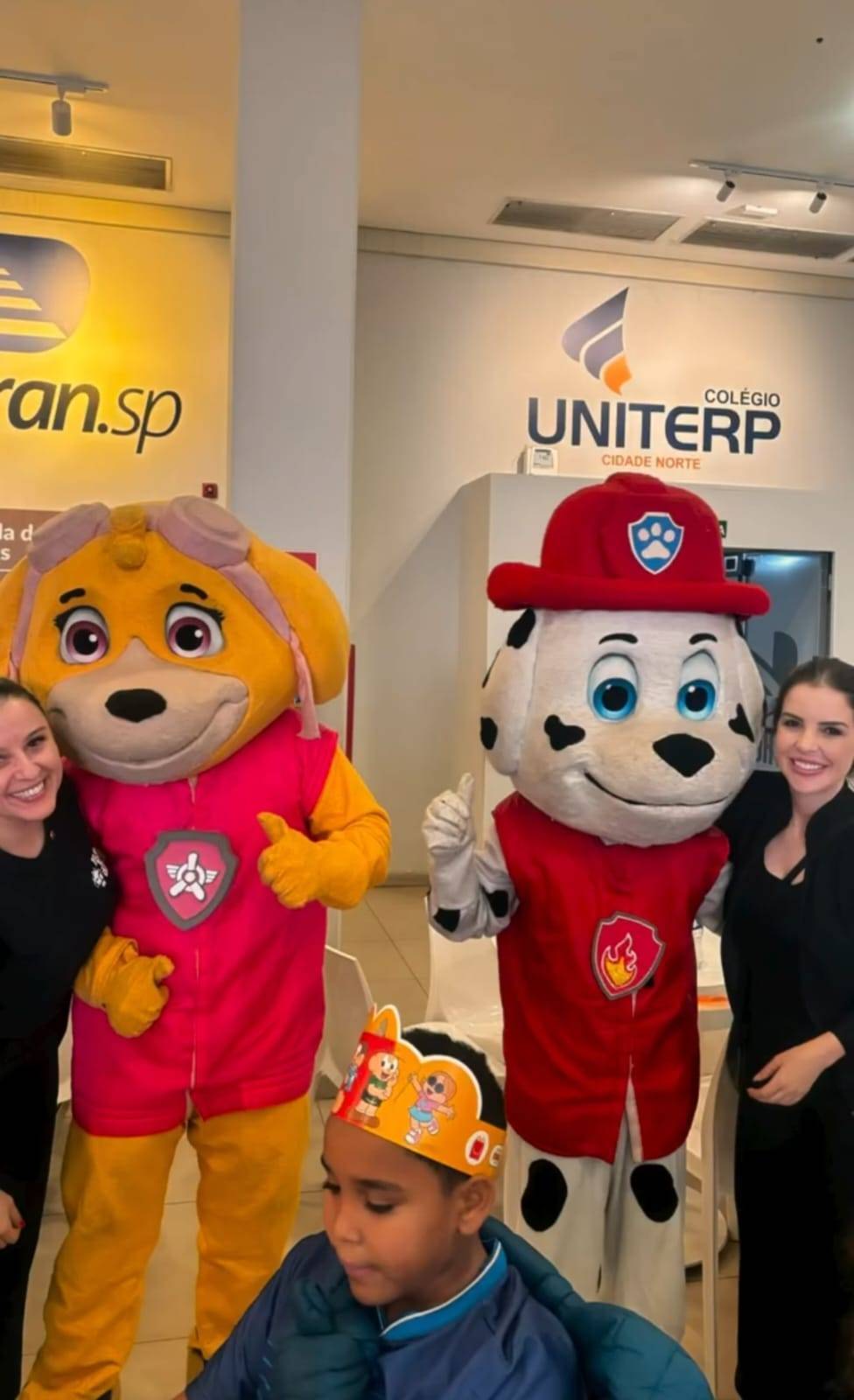 Rotaract Club de São José do Rio Preto - Integração Participa do McDia Feliz Com Crianças do Projeto Novo Tempo