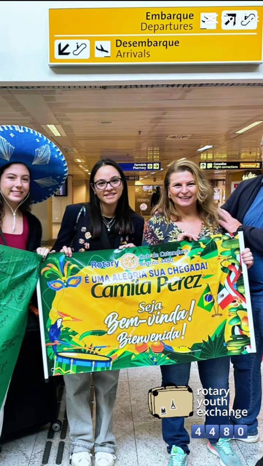 Intercambista Camila Desembarca do México Direto Para Catanduva