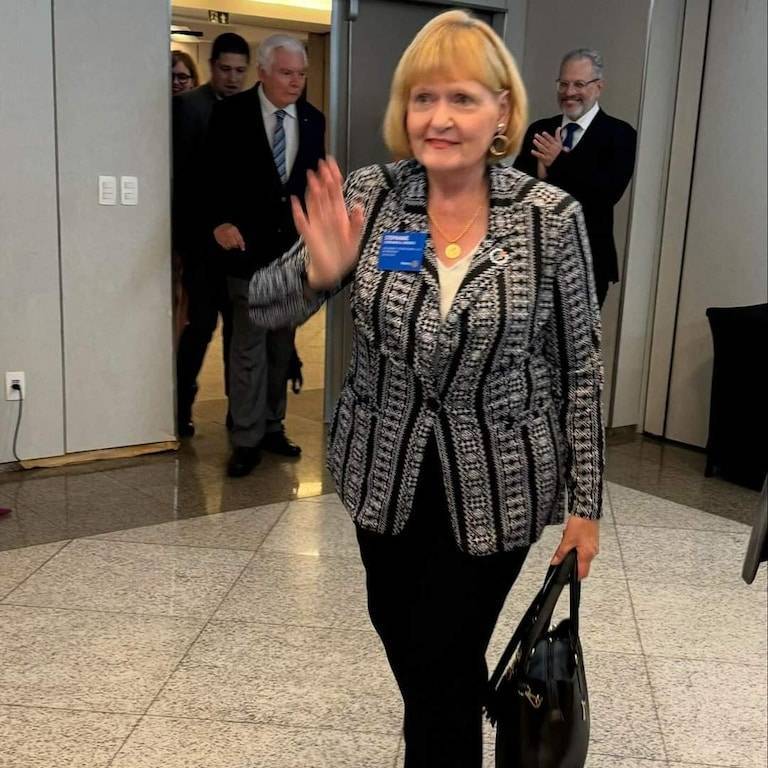 Presidente do Rotary International Stephanie Urchick Cumprimenta Governadores Atuais, Eleitos e Indicados em Fortaleza 