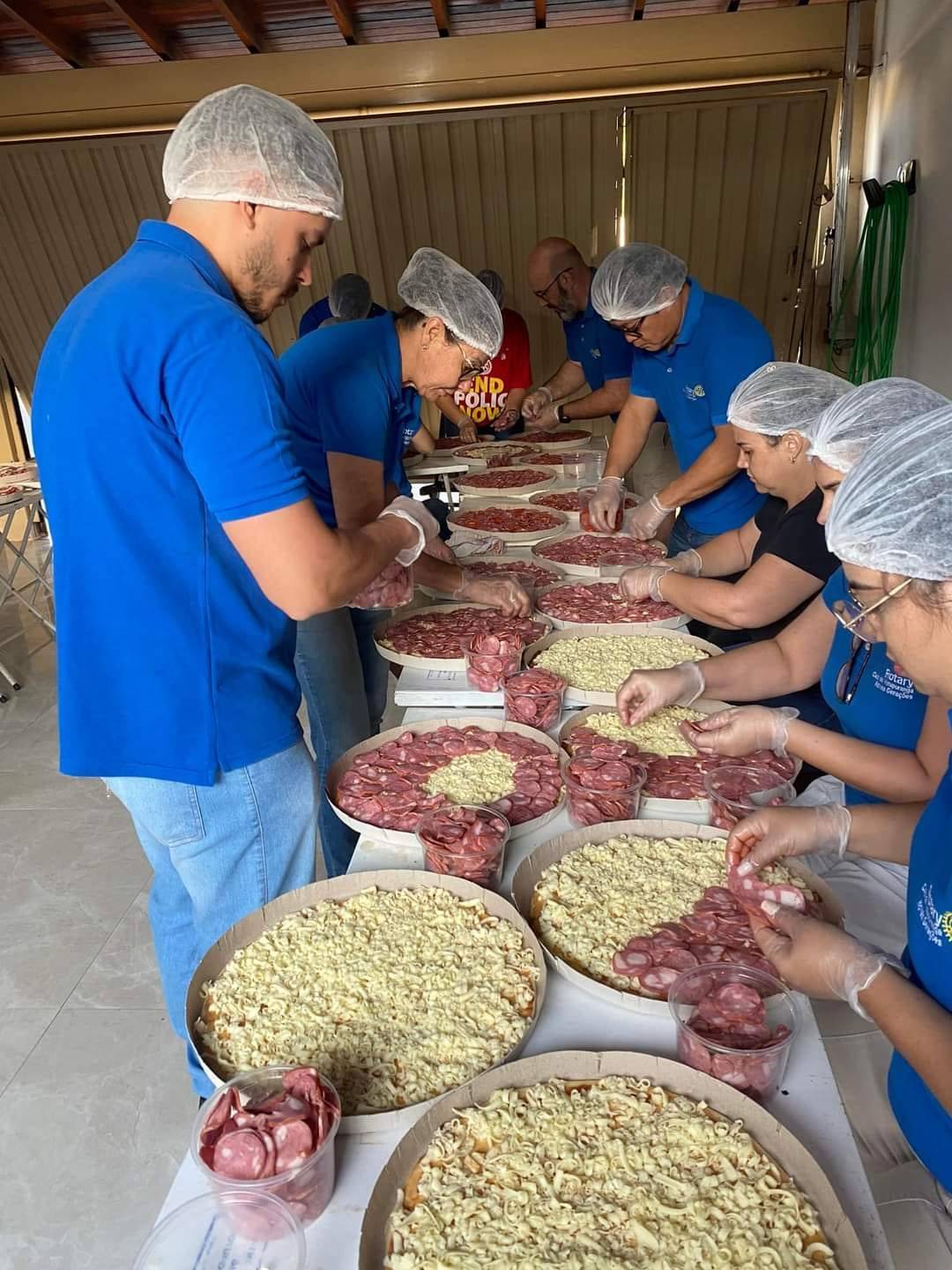 Rotary Club de Votuporanga - Novas Gerações Realizou Pizza Beneficente