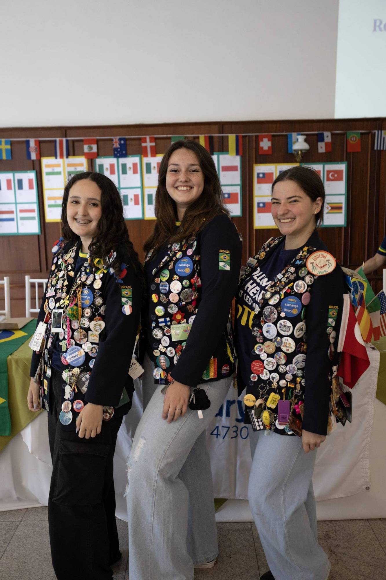 Intercambistas na escolha dos países, registro do ano rotário 2023-24