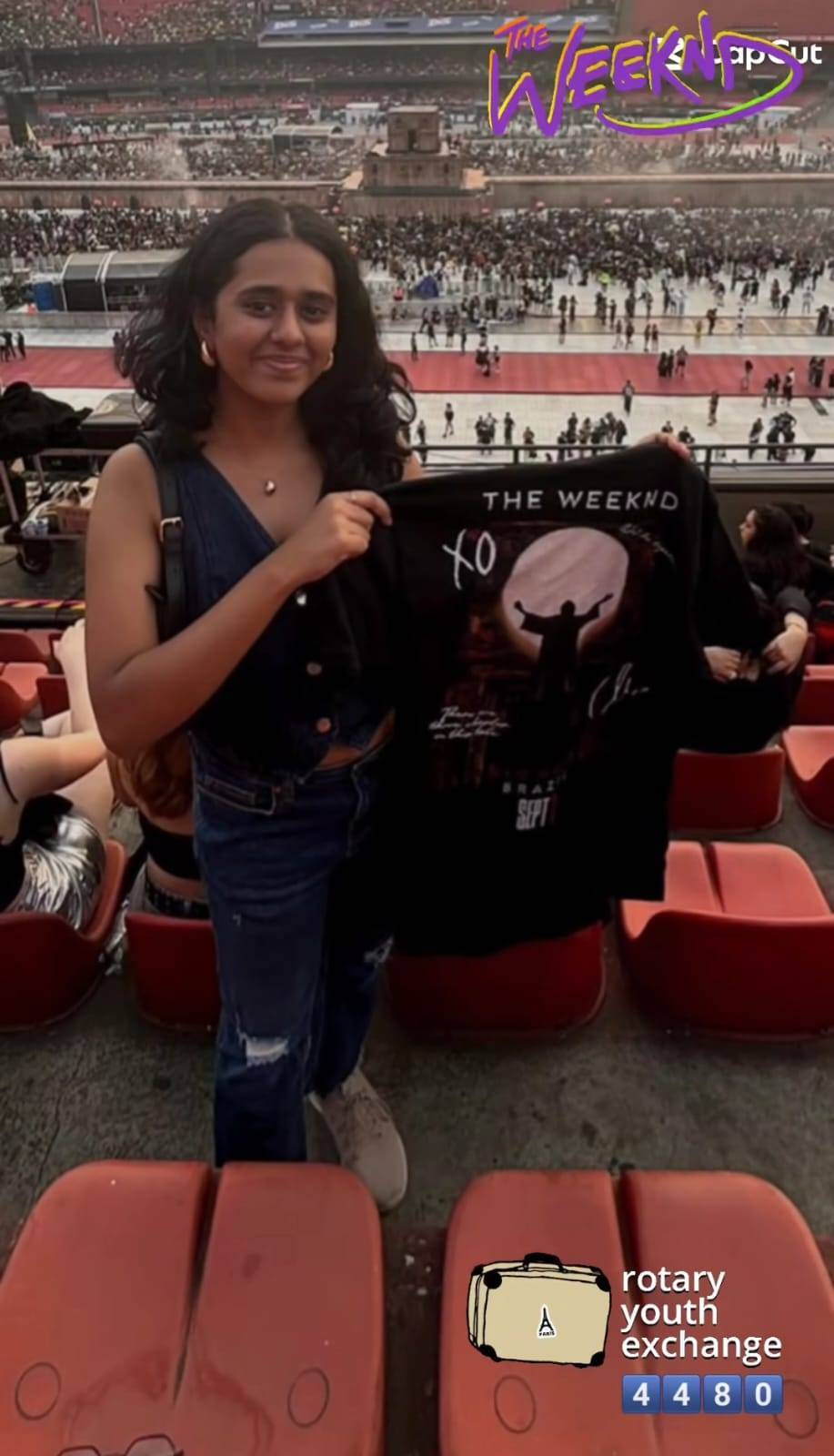  Adira e Sua Irmã Thais de intercâmbio, Foram a São Paulo no show do The Weeknd no Estádio do Morumbi