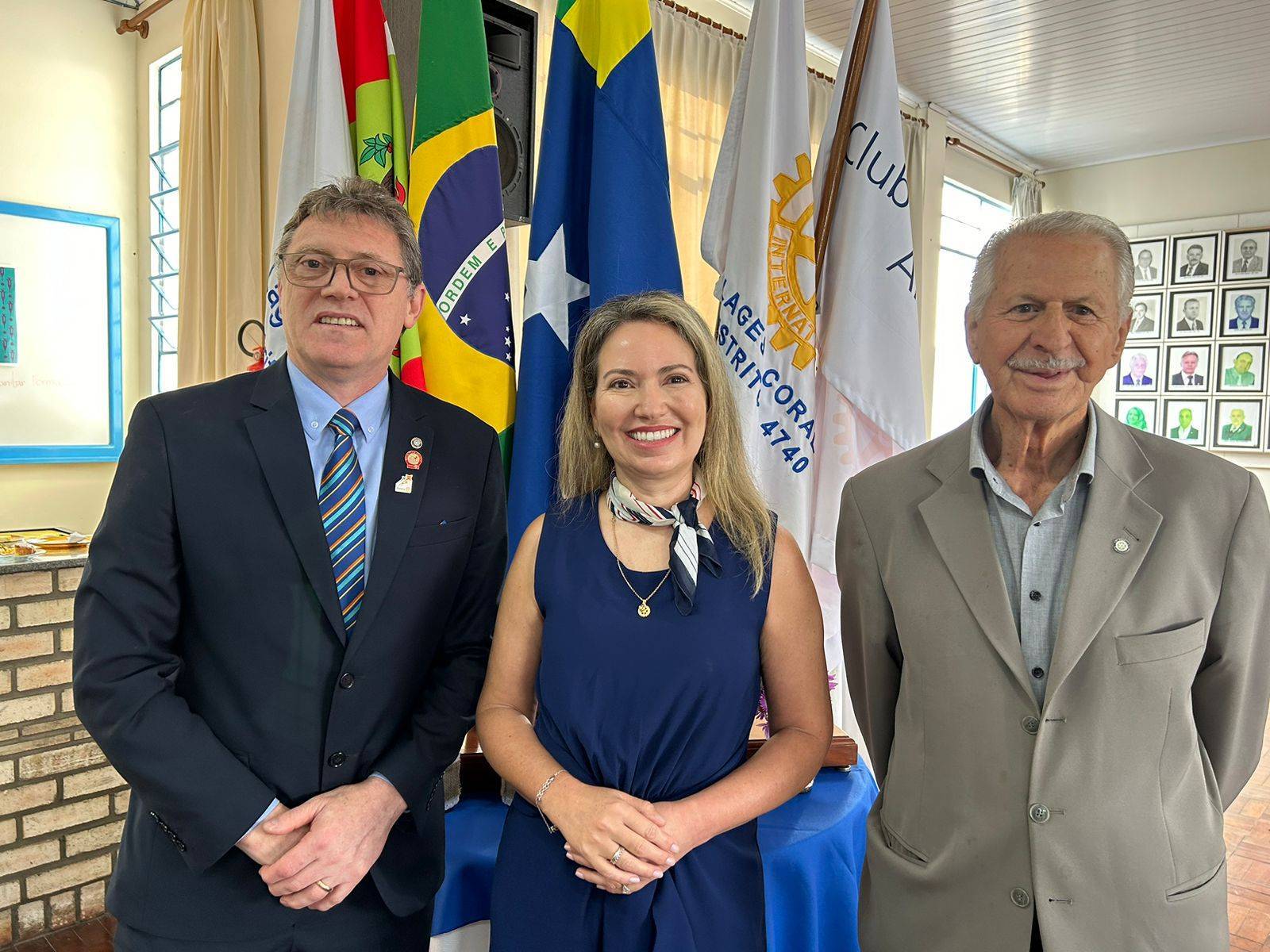 Governador De Carli com  a Ex-Governadora Maria Alice e o Ex-Governador Edemar