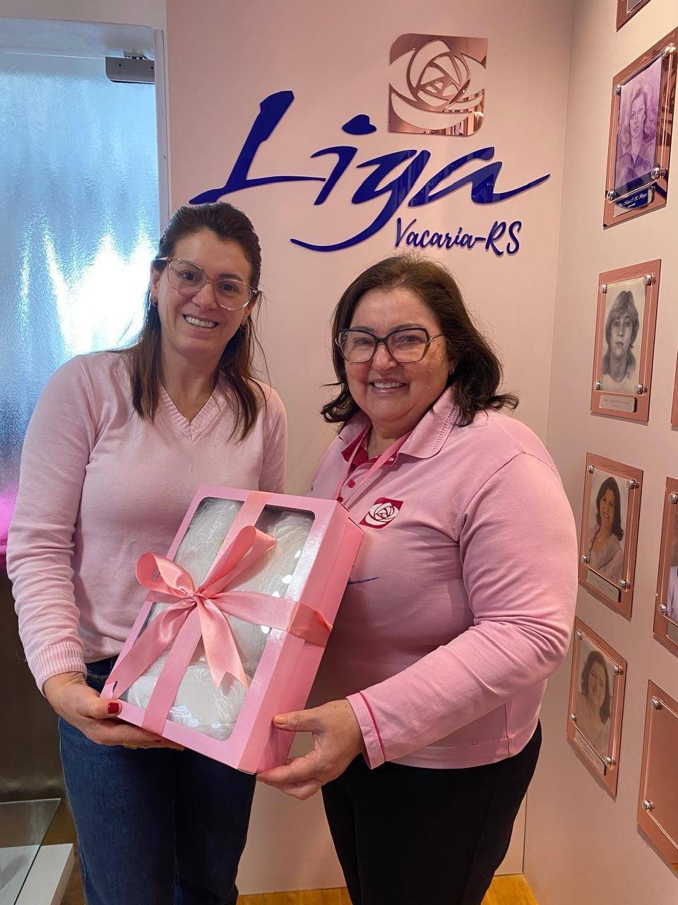 Entrega de proteses mamárias para a Liga Feminina de Vacaria 01/08