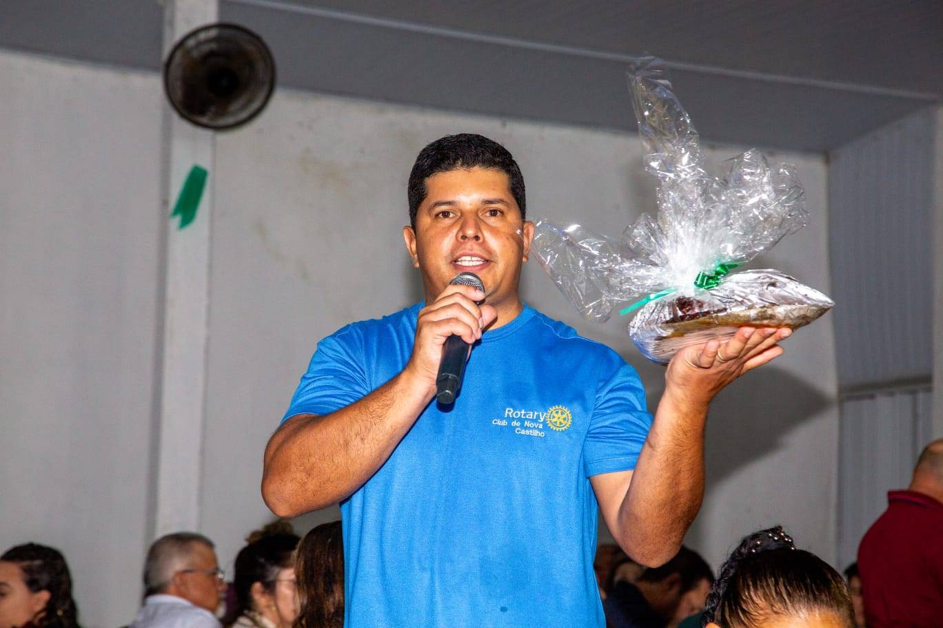 Rotary Club de Nova Castilho realiza quermesse no Salão Paroquial da cidade