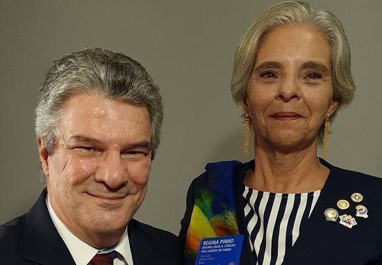 Casal governador 2023-24 Ricardo e Regina