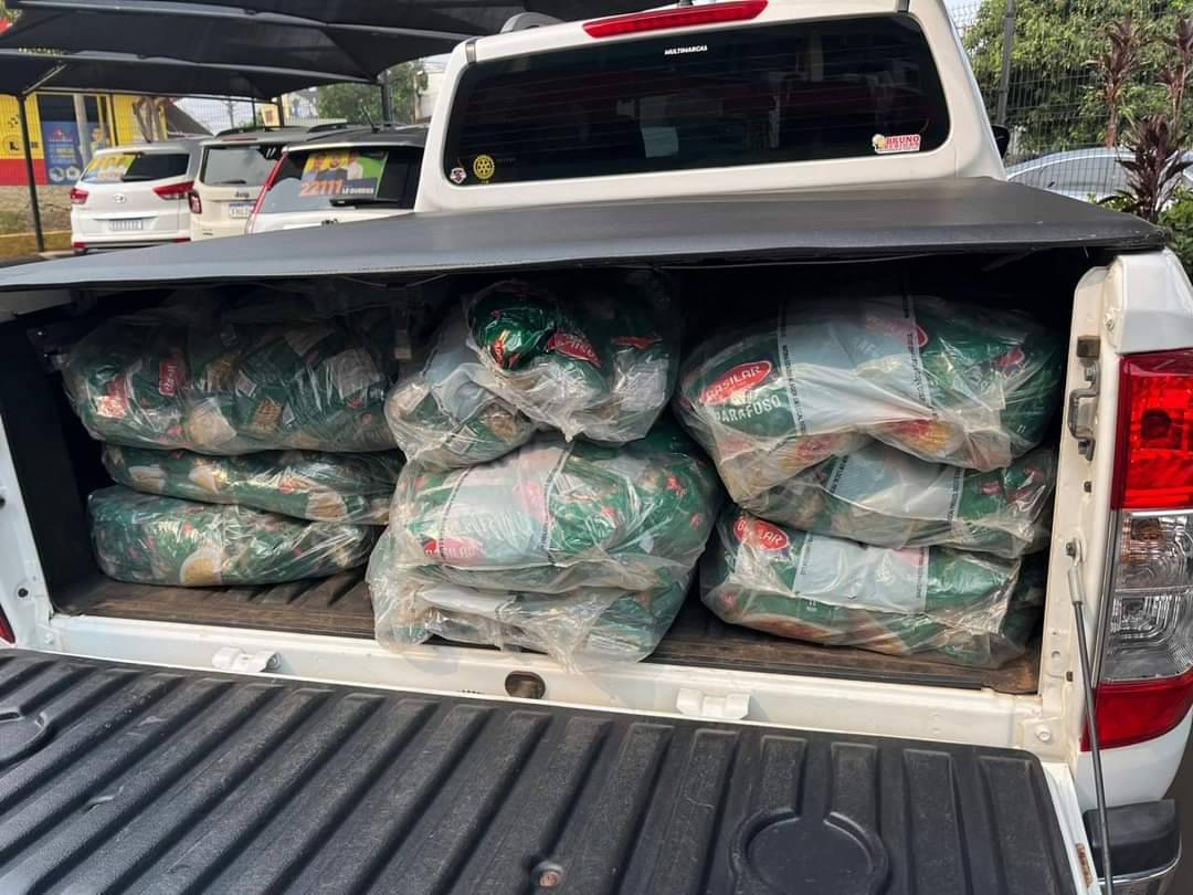 Rotary Club de Barra Bonita Realiza Ação Social do 12º Encontro dos Amigos do Carro Antigo