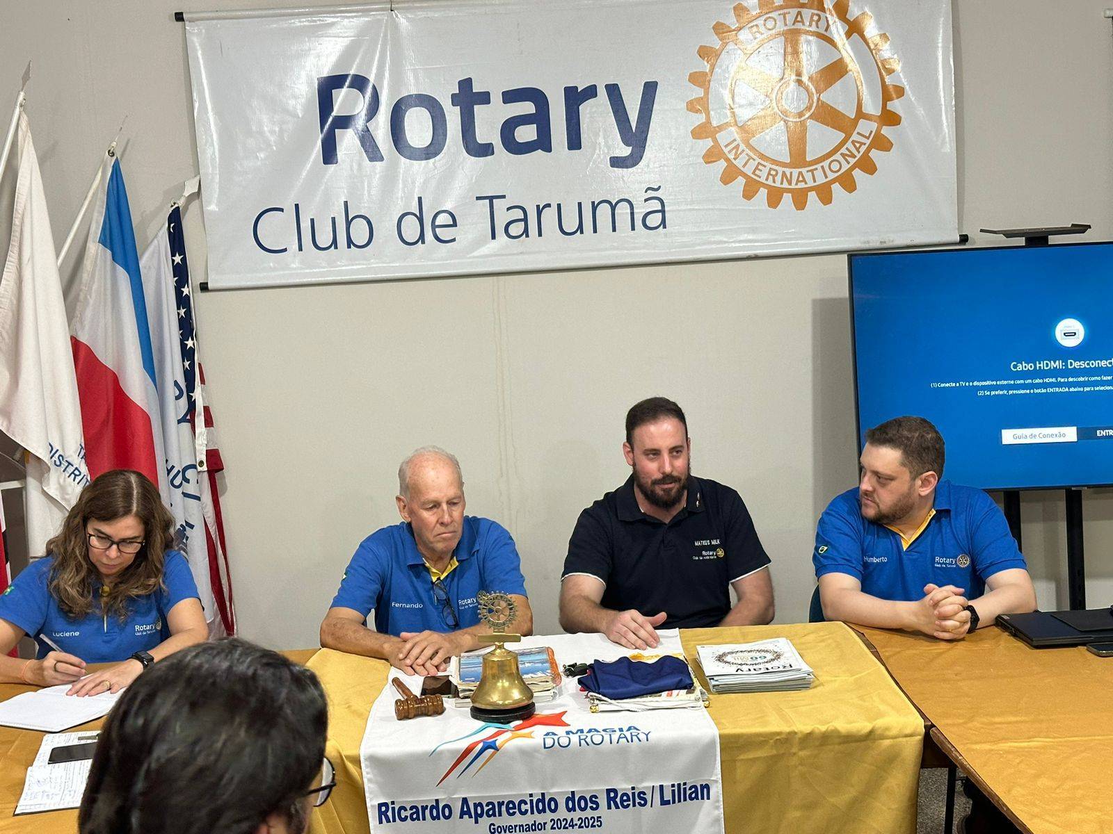 mesa diretora dos trabalhos da reuniao