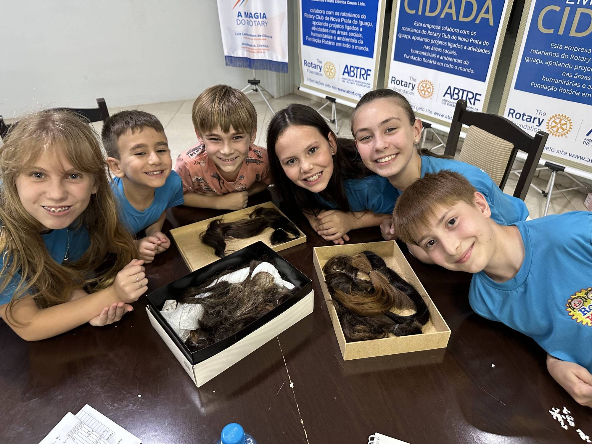 Doação de cabelos à Uopeccan 