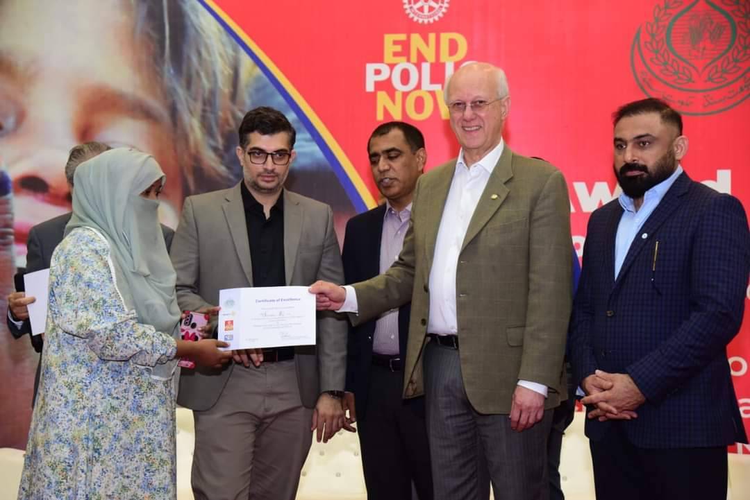 Mário César Martins de Camargo Visitou uma Smart Village no Paquistão