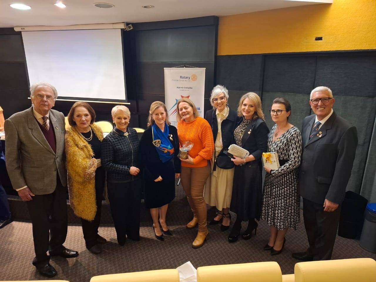 Reunião festiva com a governadora