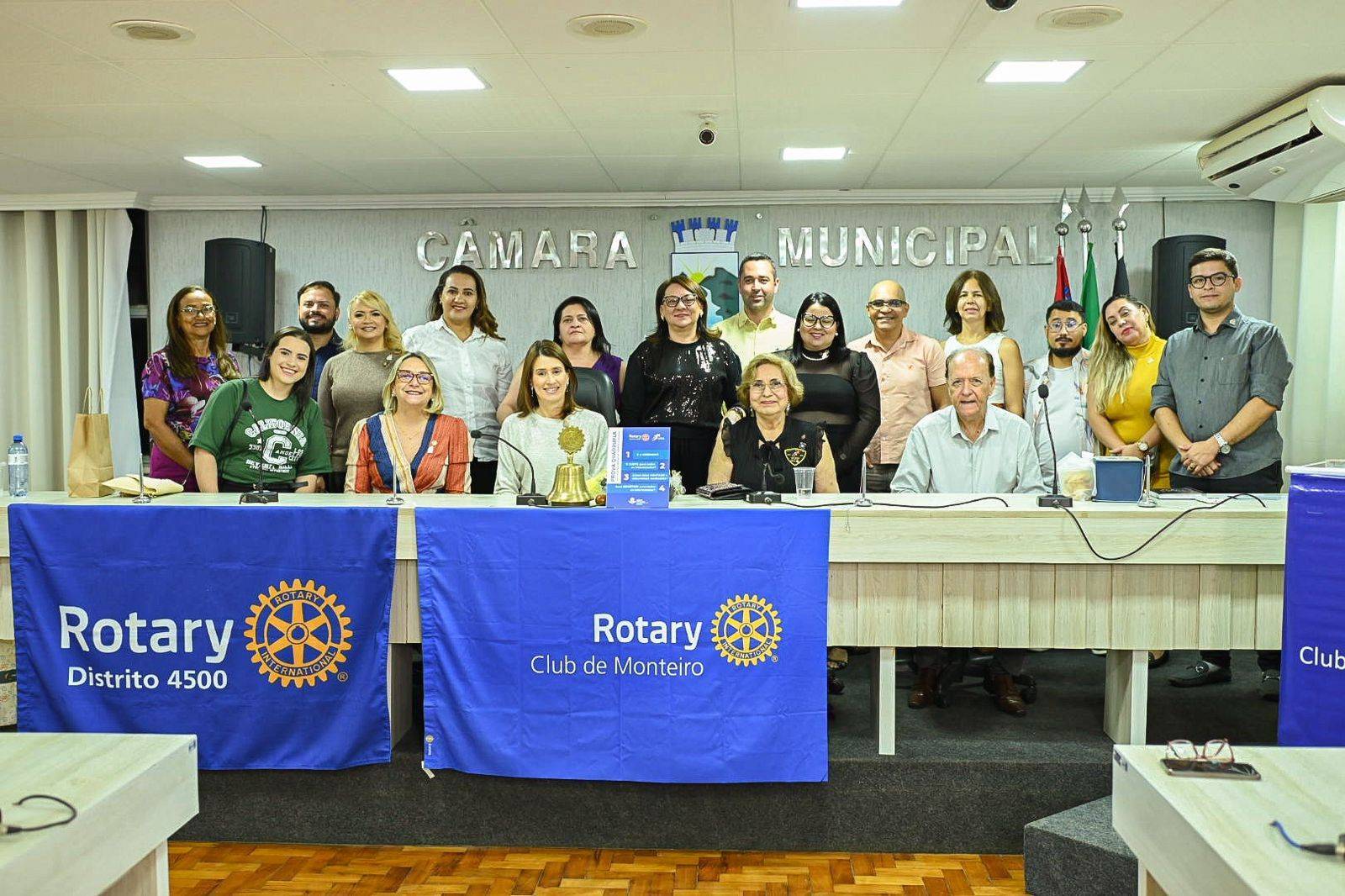 Rotary Club de Monteiro recebe visita da Governadora Distrital, gestão 24/25, Alice Fernandes e promove Capacitação para incentivo ao aleitamento materno