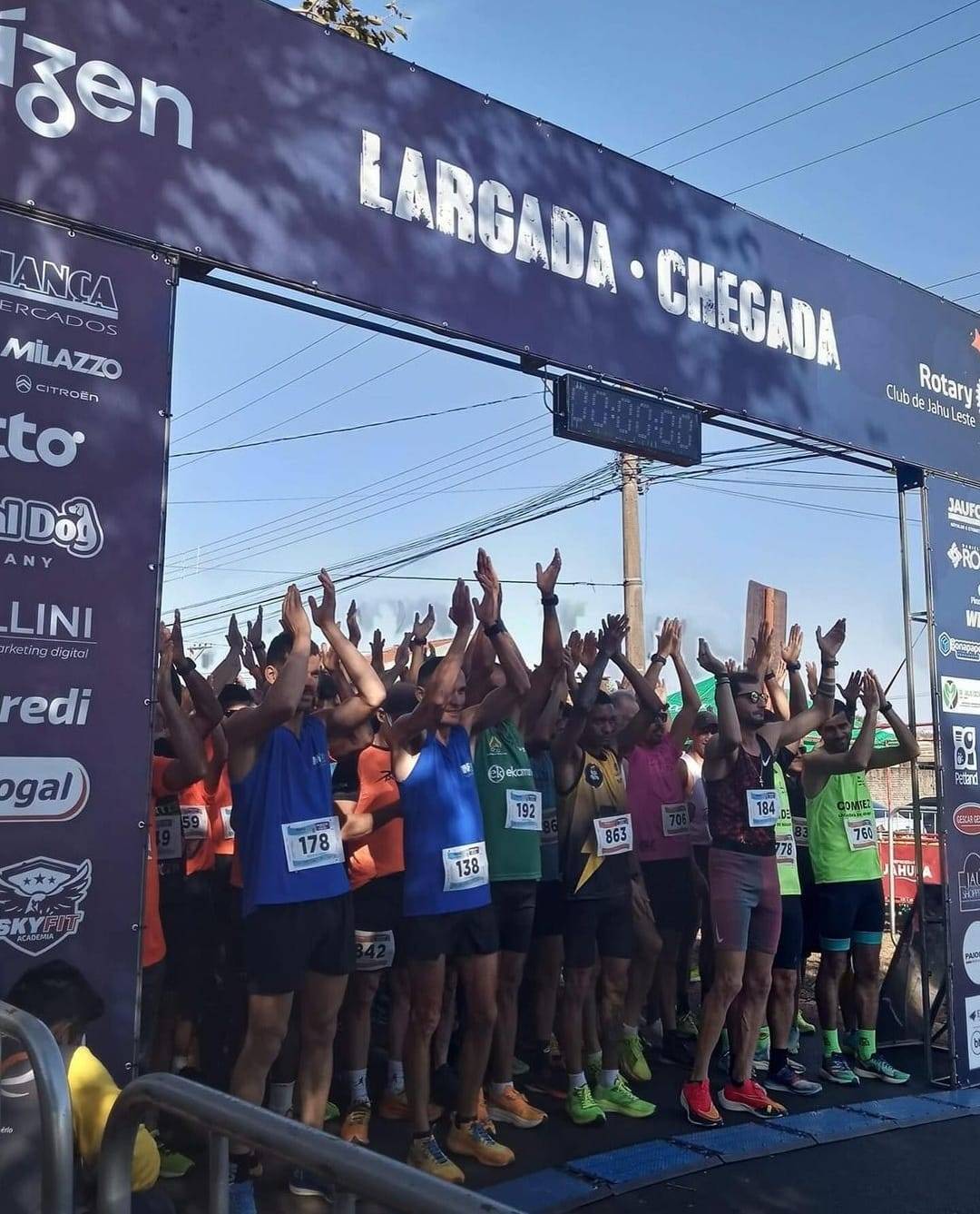  Rotary Club de Jahu - Leste Comemora o Sucesso da 3ª Corrida de Rua em Homenagem aos 55 Anos do Clube