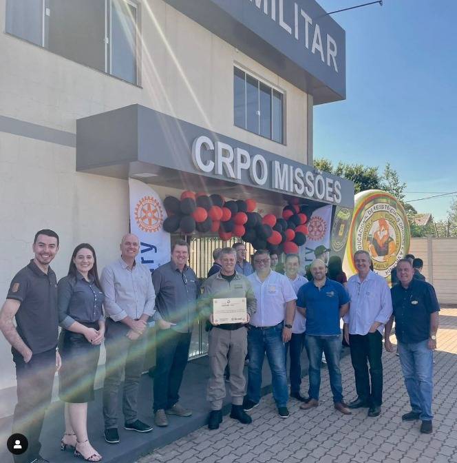 Entrega da doação referente ao Fundo Social do Sicredi 