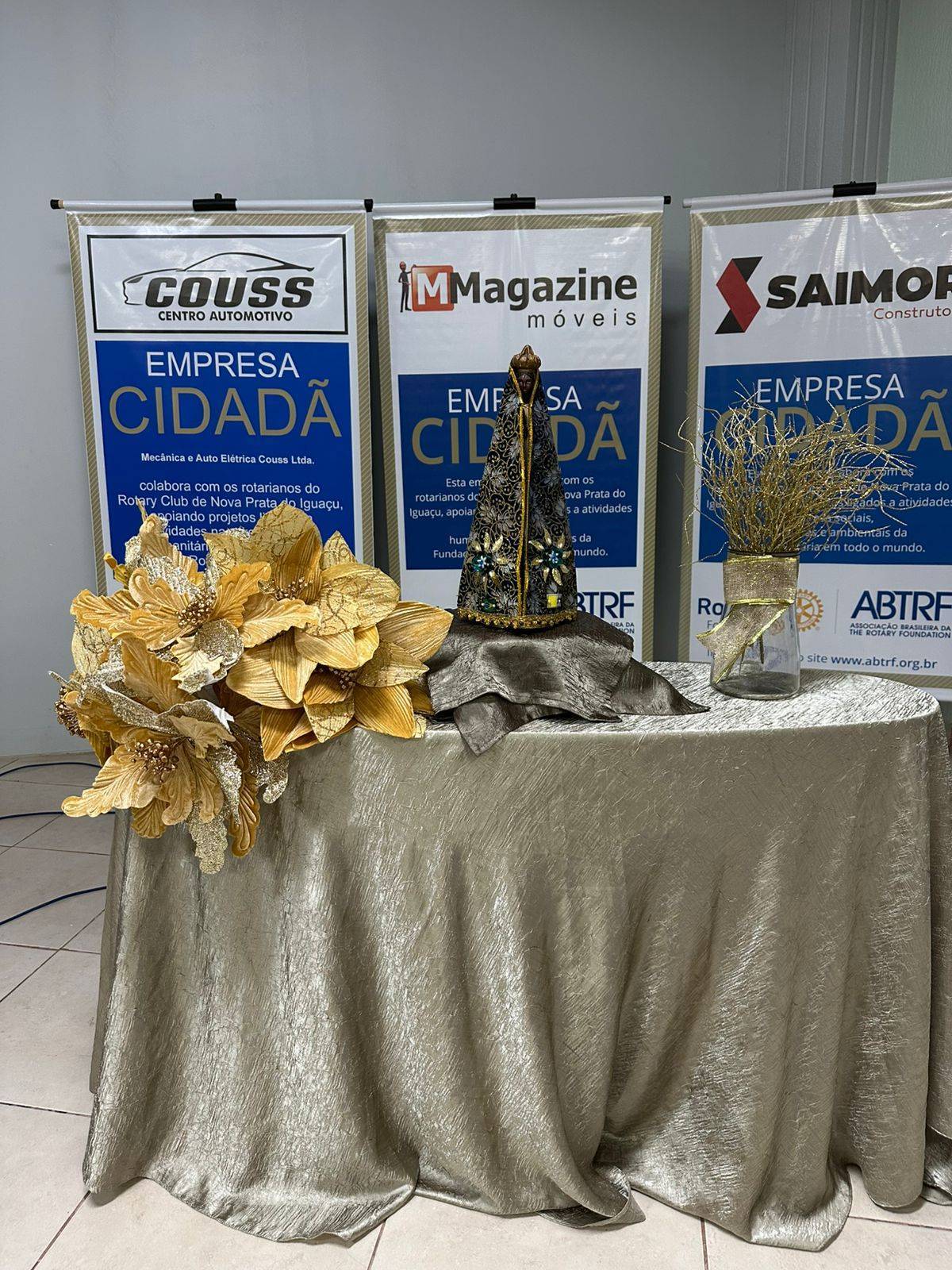 Homenagem a Nossa Senhora Aparecida. 