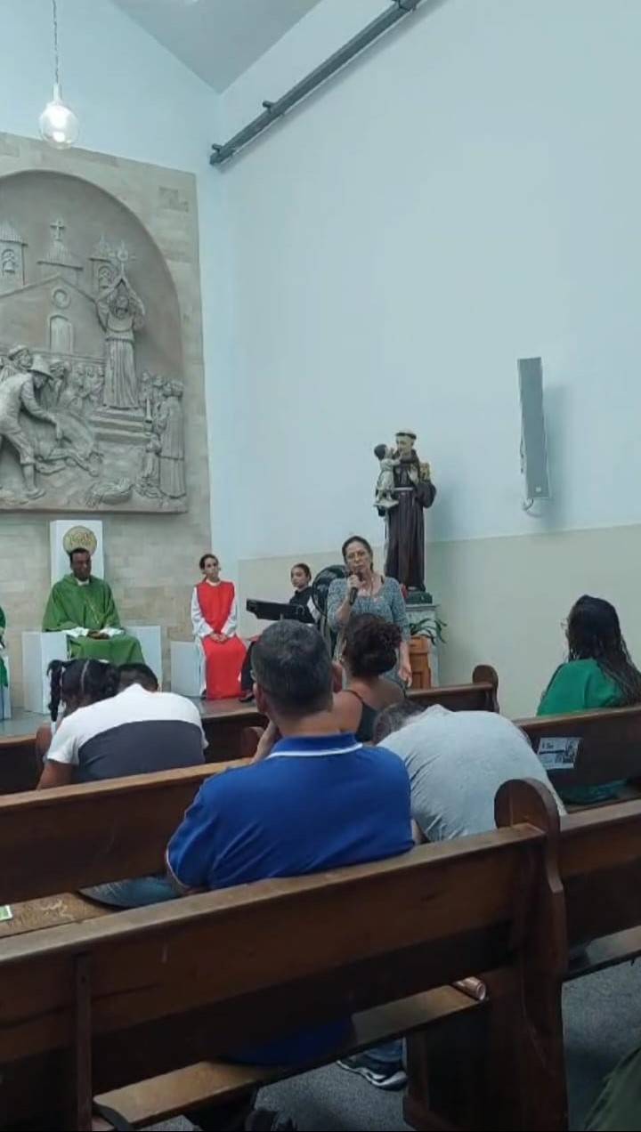 End Polio Now - Presidente Solange Chalfun ministrando palestra na Igreja de Santo Antonio do Tauá 
