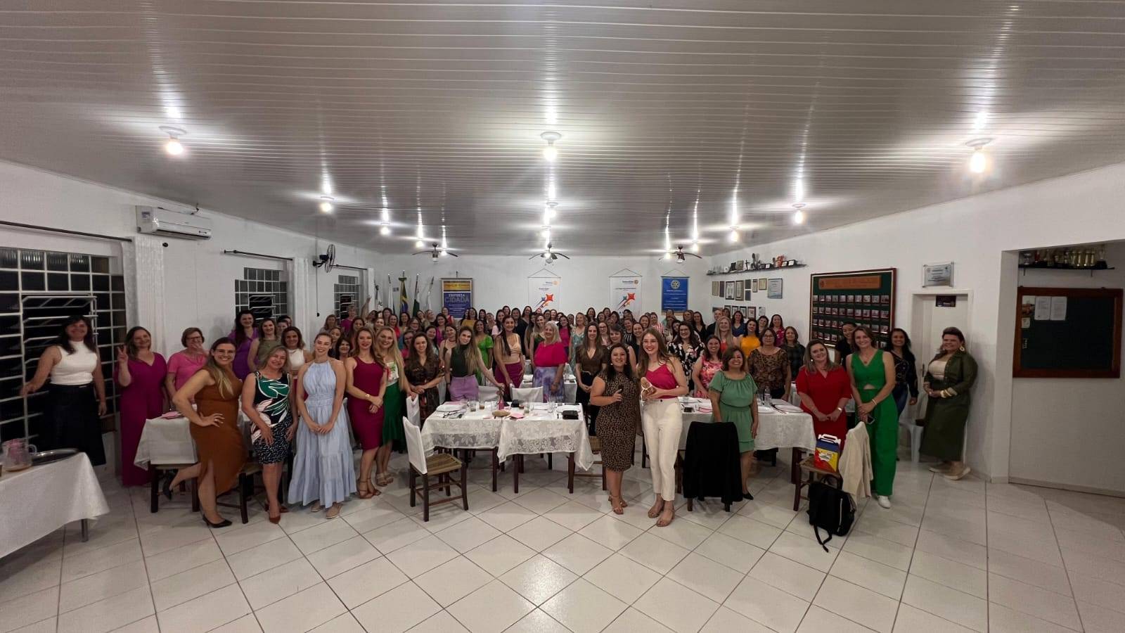 Outubro Rosa Rotary Club e Casa da Amizade