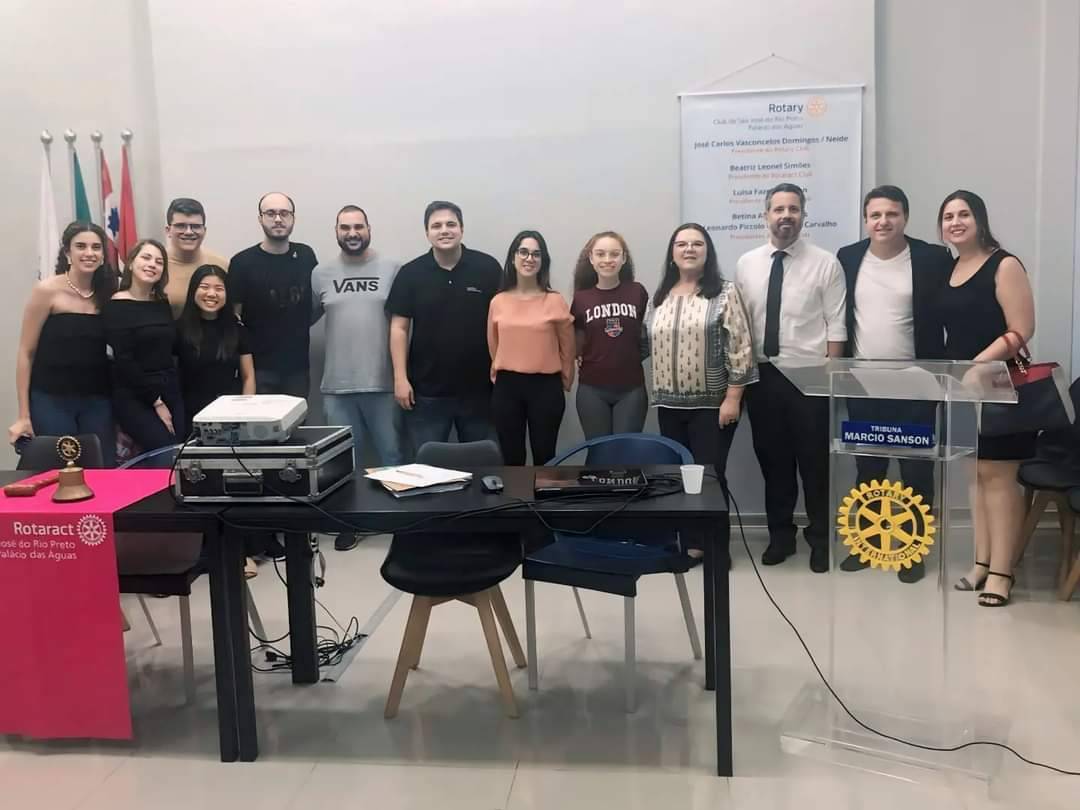 Rotaract Club de São José do Rio Preto - Palácio das Águas Realiza Palestra com o Tema Como Alavancar Sua Carreira