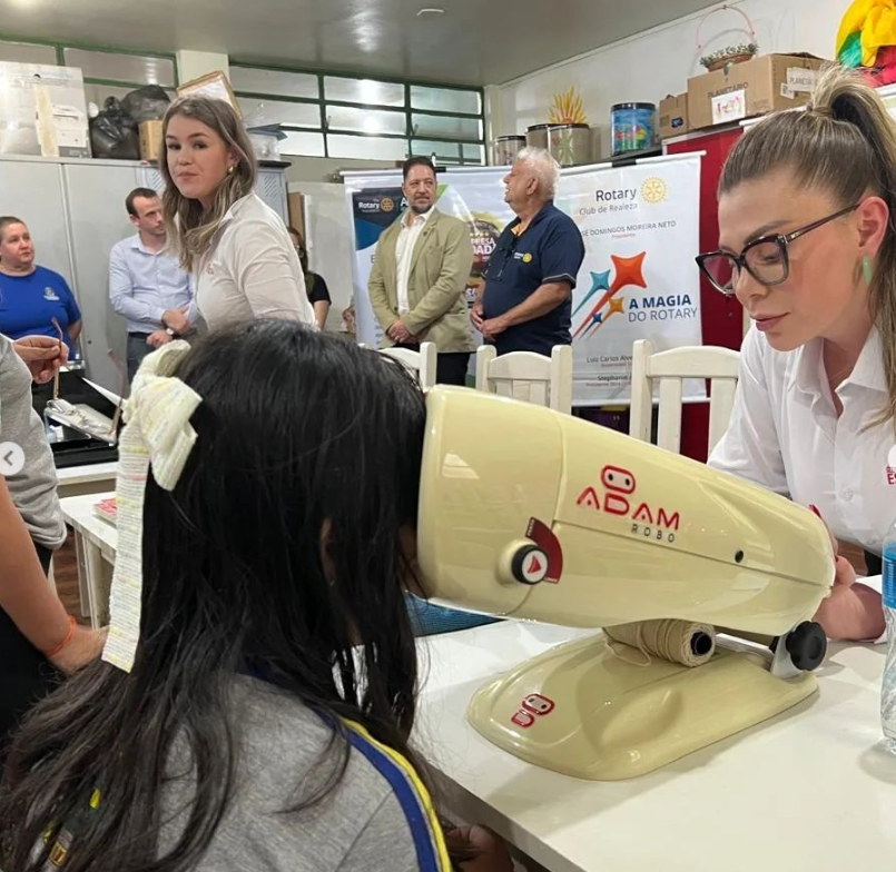 Olhar e Enxergar: Rotary Club de Realeza realiza exames de visão gratuitos para crianças