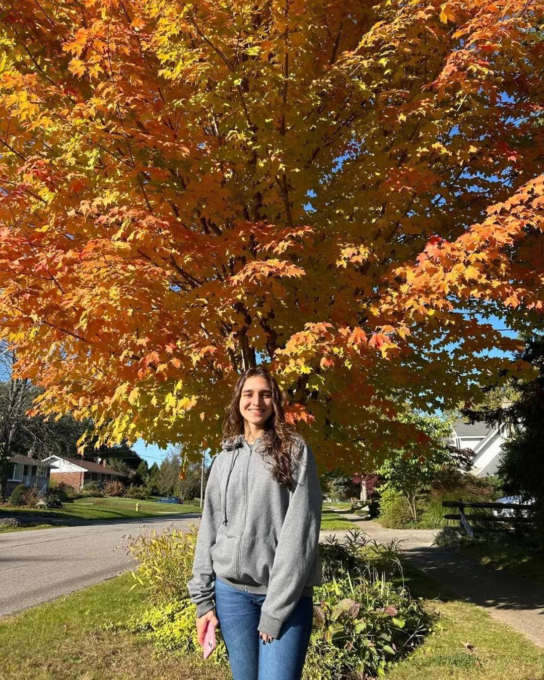 Interactiana Maria Leonor que está em Niagara no Canadá Organizou um Brazilian Day Com sua Família Hospedeira
