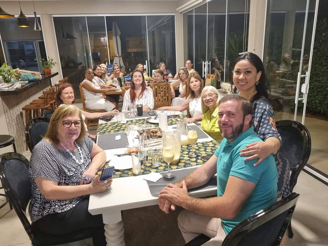 Rotary Club de Lins - Sul Convida Rotary Club de Lins e Rotary Club de Lins - Norte Para um Jantar de Companheirismo