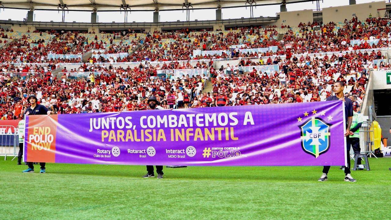 A Confederação Brasileira de Futebol (CBF) se uniu ao Rotary junto com clubes da Série A do Campeonato Brasileiro para combater a paralisia infantil e promover a vacinação de crianças