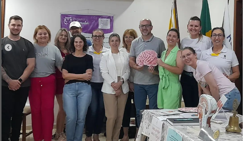 Palestra sobre Doenças Neurodegenerativas. Dr. Katia Projeto UTFPR na Comunidade.