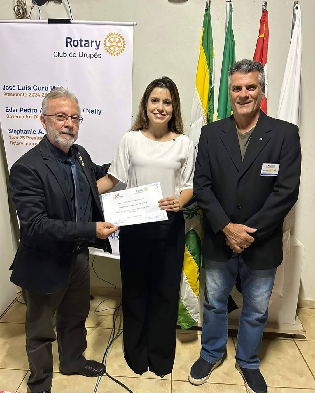 Rotary Club de Urupês Dá as Boas Vindas a Nova Companheira