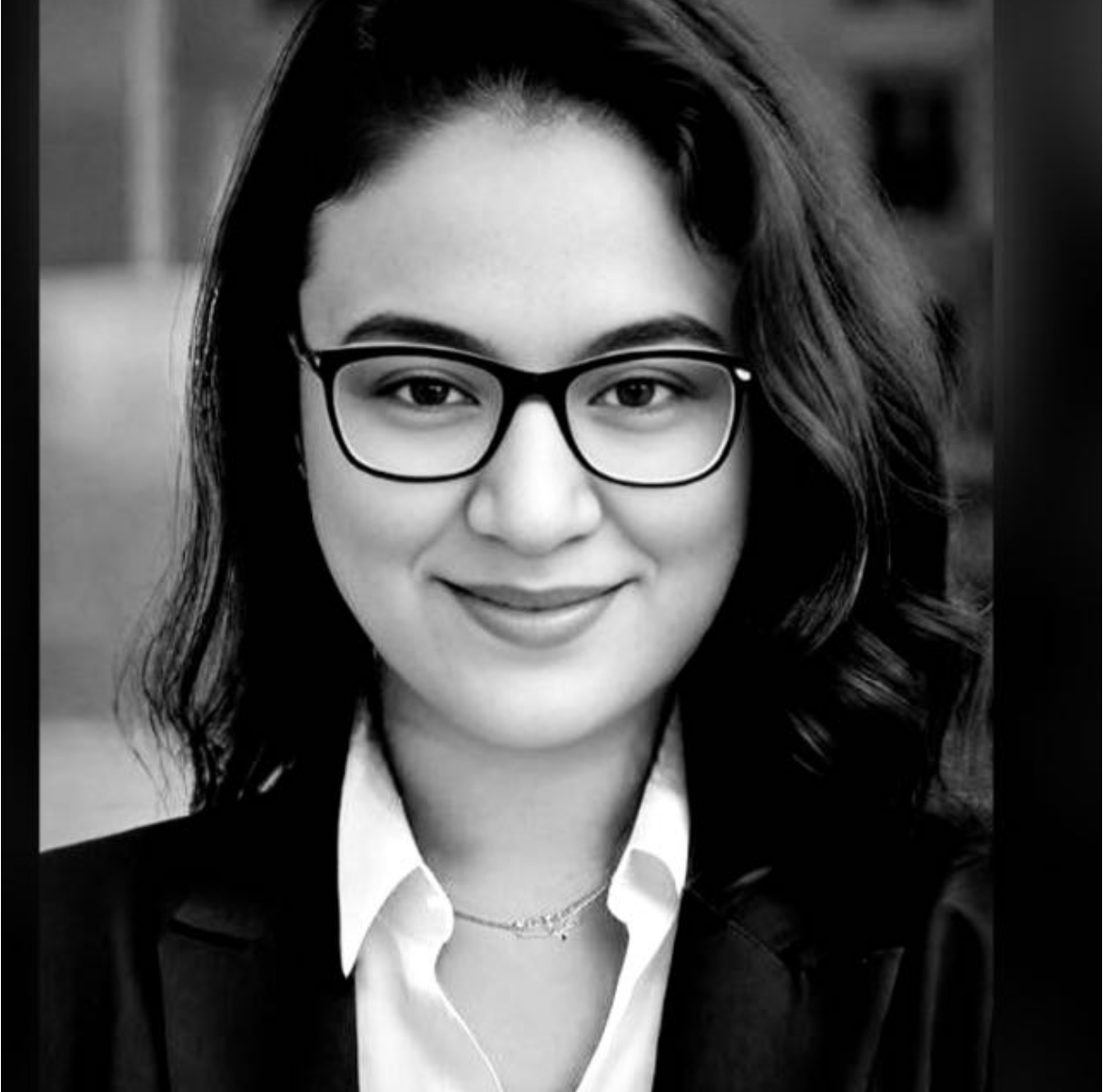 ASSOCIADA GÜLCE YIGIT 