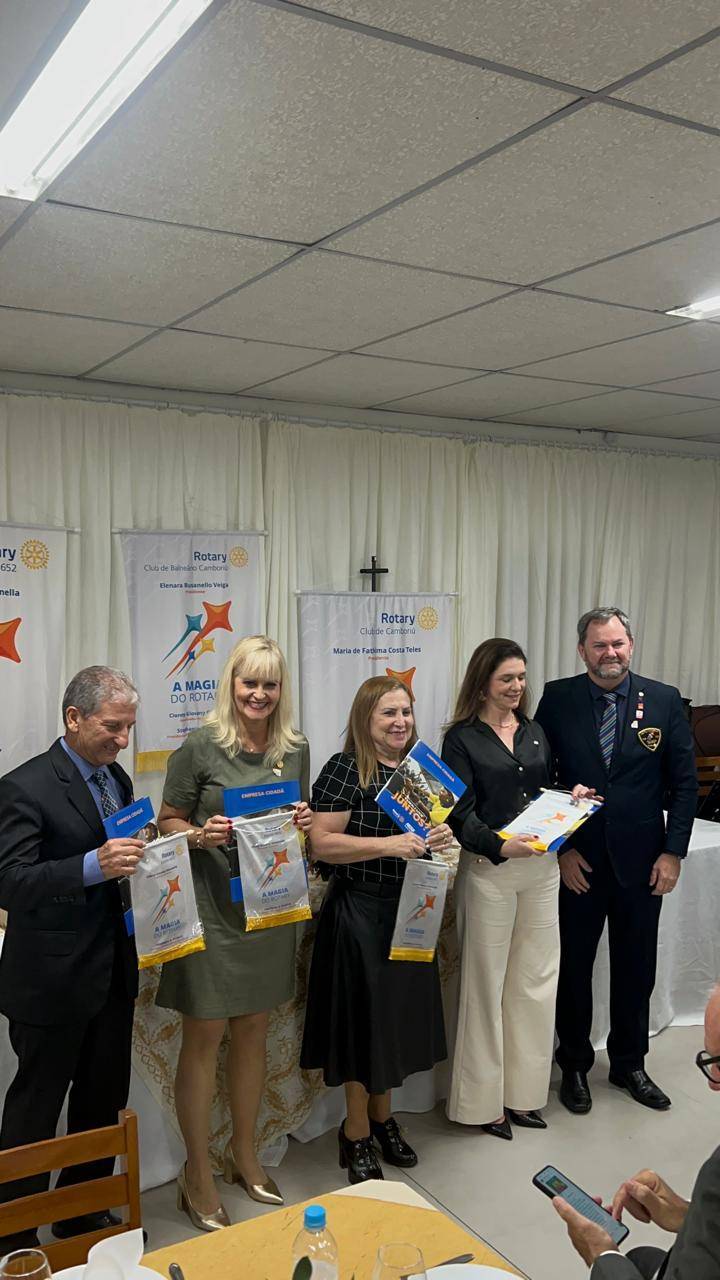 Governador do Distrito 4652 Cioney G. Giovanella e Presidente do @rotaryclubpraiadoatlantico CHRISTIANE HEEMANN