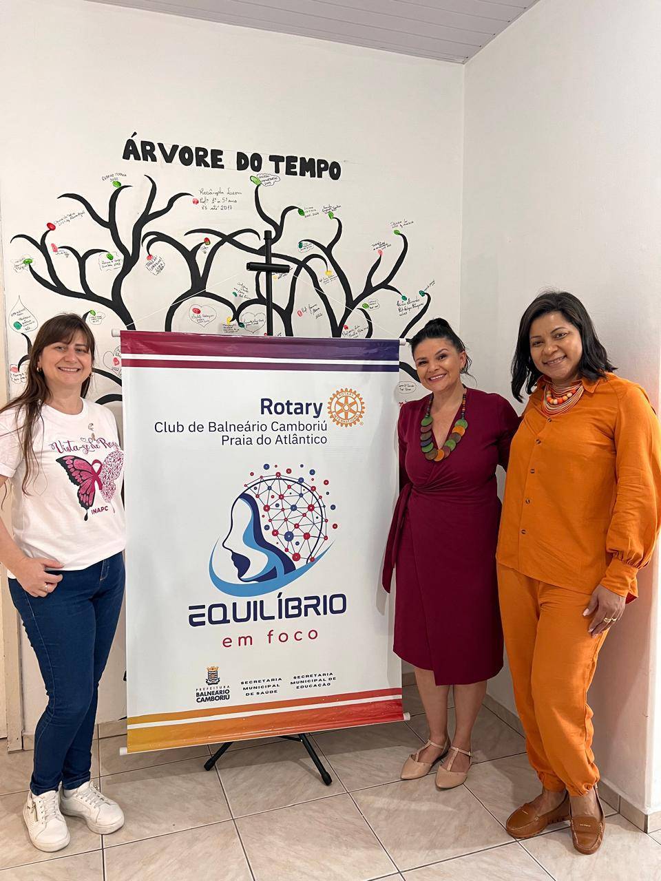 Projeto Equilíbrio em Foco - Tema de hoje: Construir sua própria máscara.