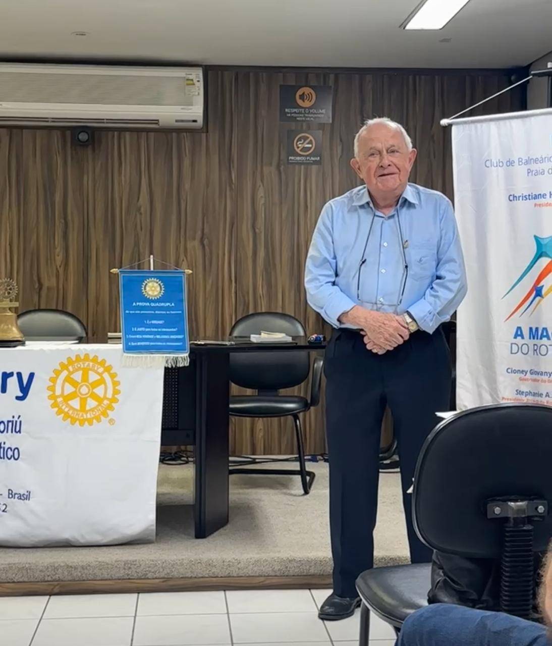 O companheiro Ernoe brilhou na Instrução Rotária, dando um show sobre “Liderança” e compartilhando ensinamentos valiosos para todos nós.