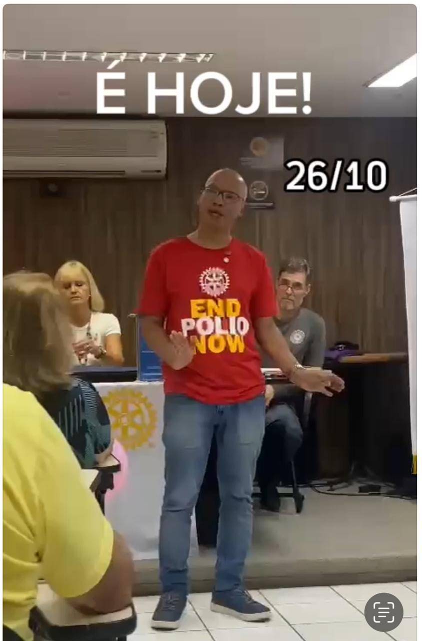 Companheiro Alexandre fazendo chamada para ação END POLIO NOW.