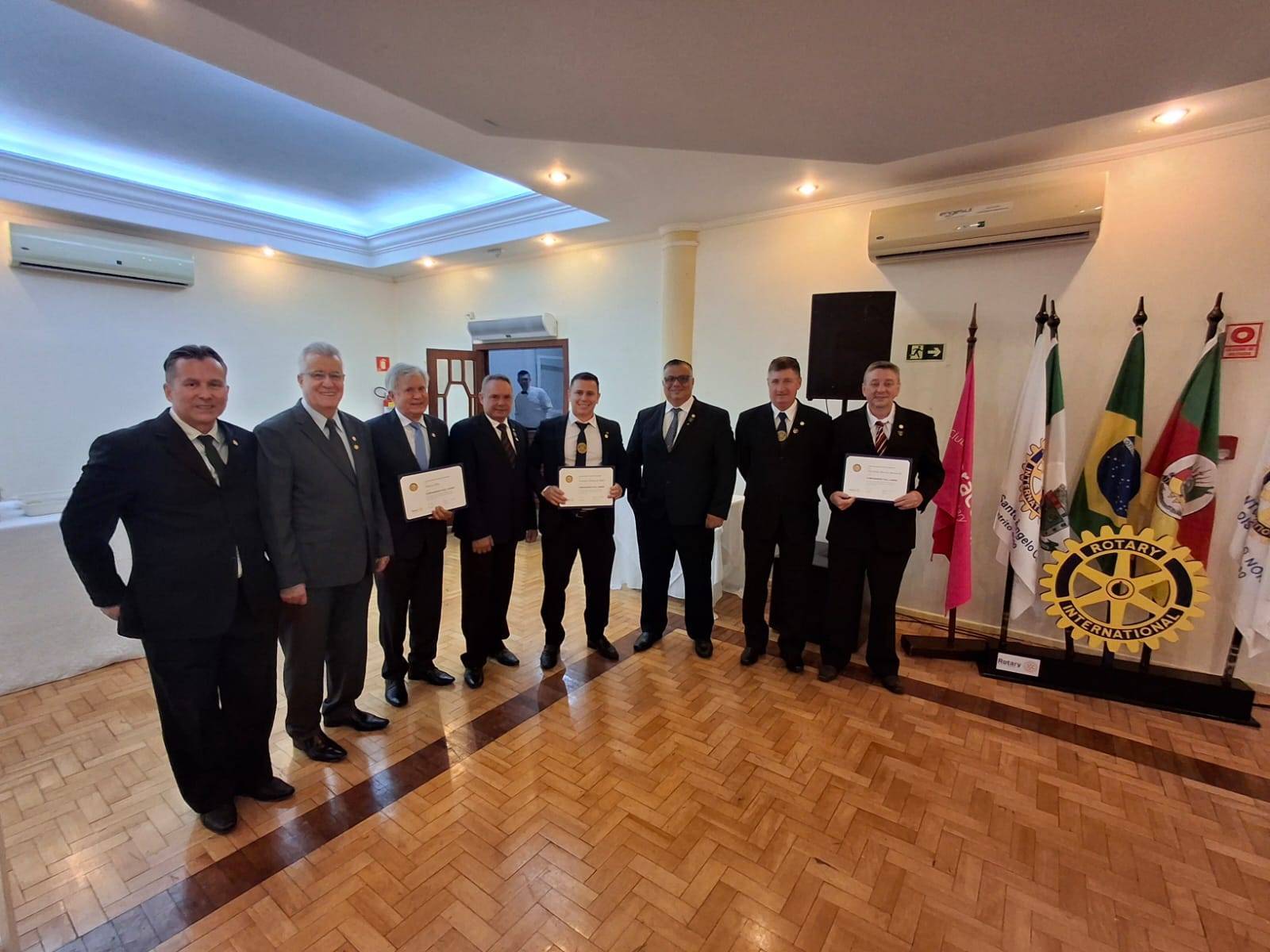 Companheiros Paul Harris e Safiras 