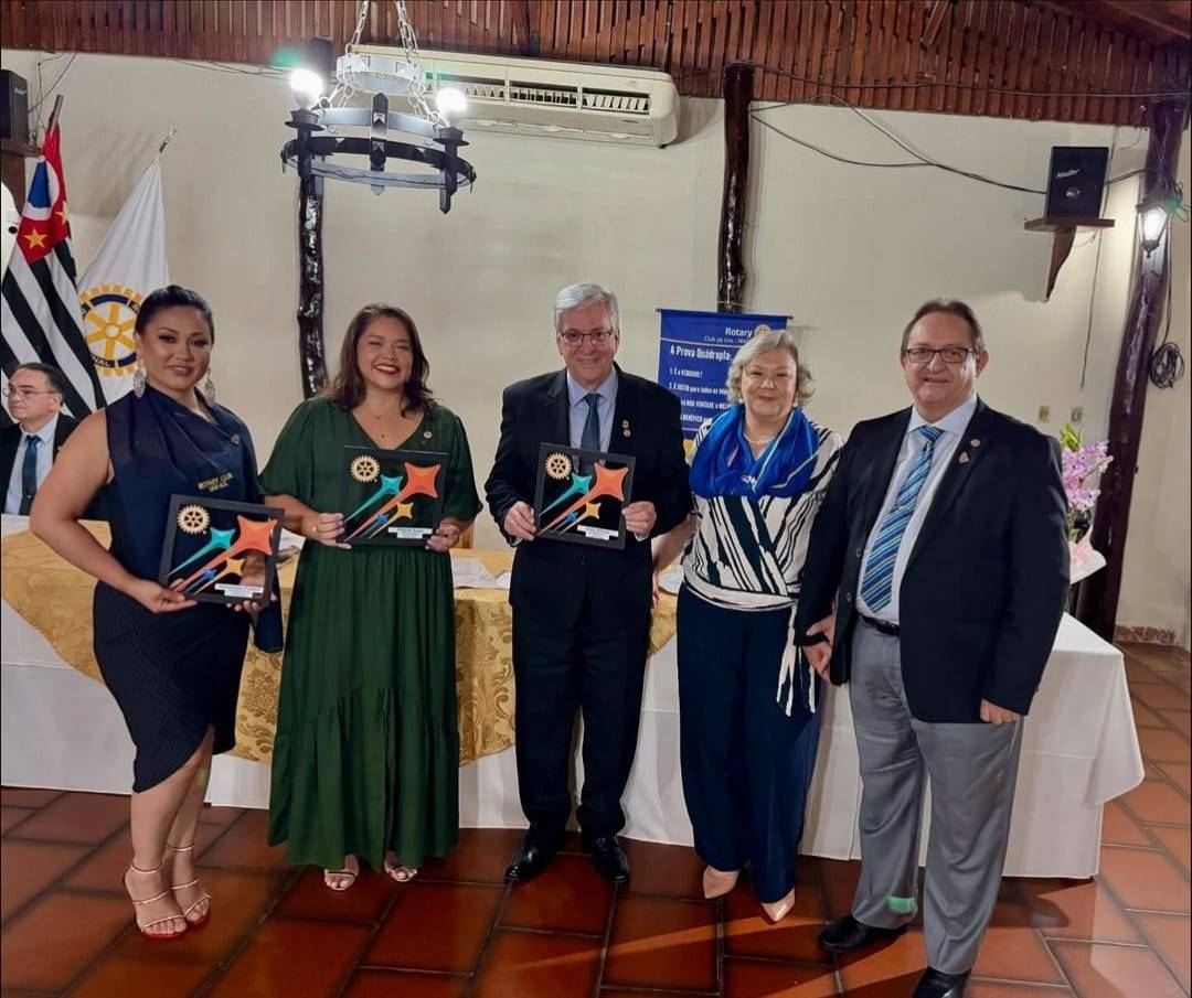 Rotary Club de Lins - Sul Realiza Celebração Especial em Homenagem ao Governador Eder Bocchini e Sua Esposa Nelly