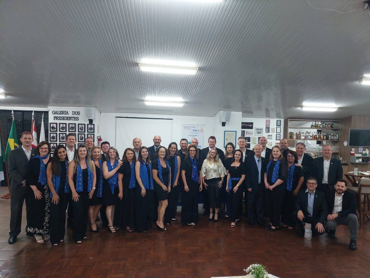 Companheiros presentes