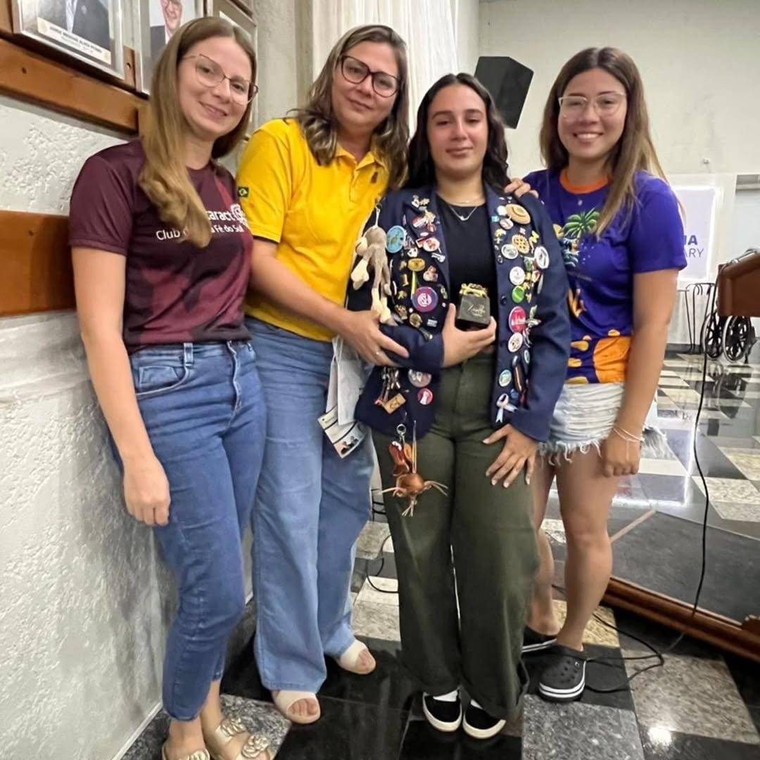 Rotary Club de Santa Fé do Sul Agradece a Intercambista da Argentina Emília pela sua vinda ao Brasil