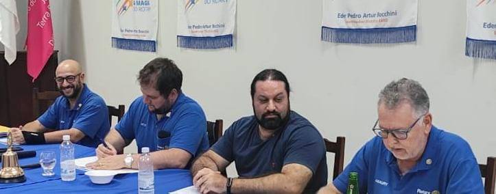 Rotary Club de Jahu - Centro realiza reunião ordinária
