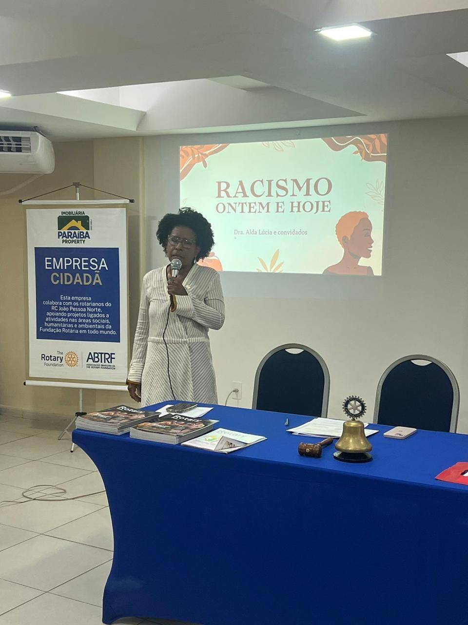 Palestra com Dra. Alda Lúcia - Comissão DEI