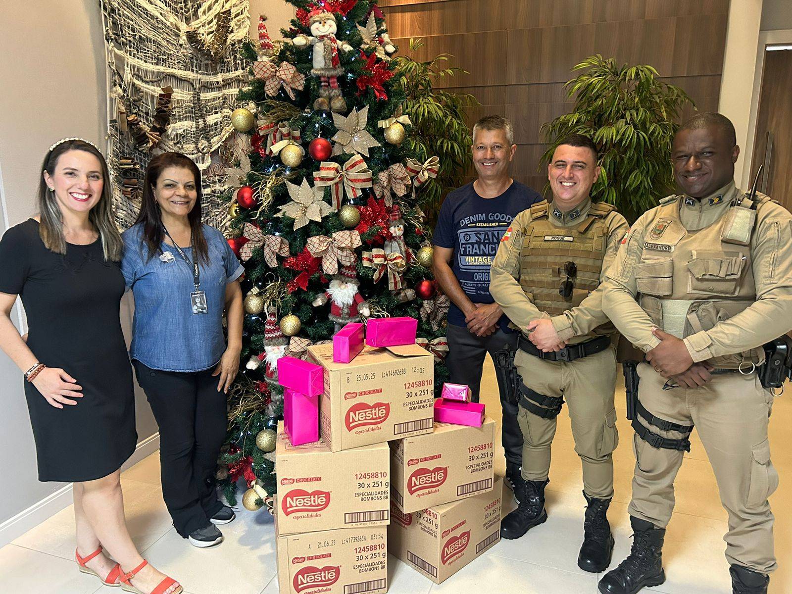 📅 14 de dezembro: Um dia especial para as crianças no Metropol 🎉👧👦