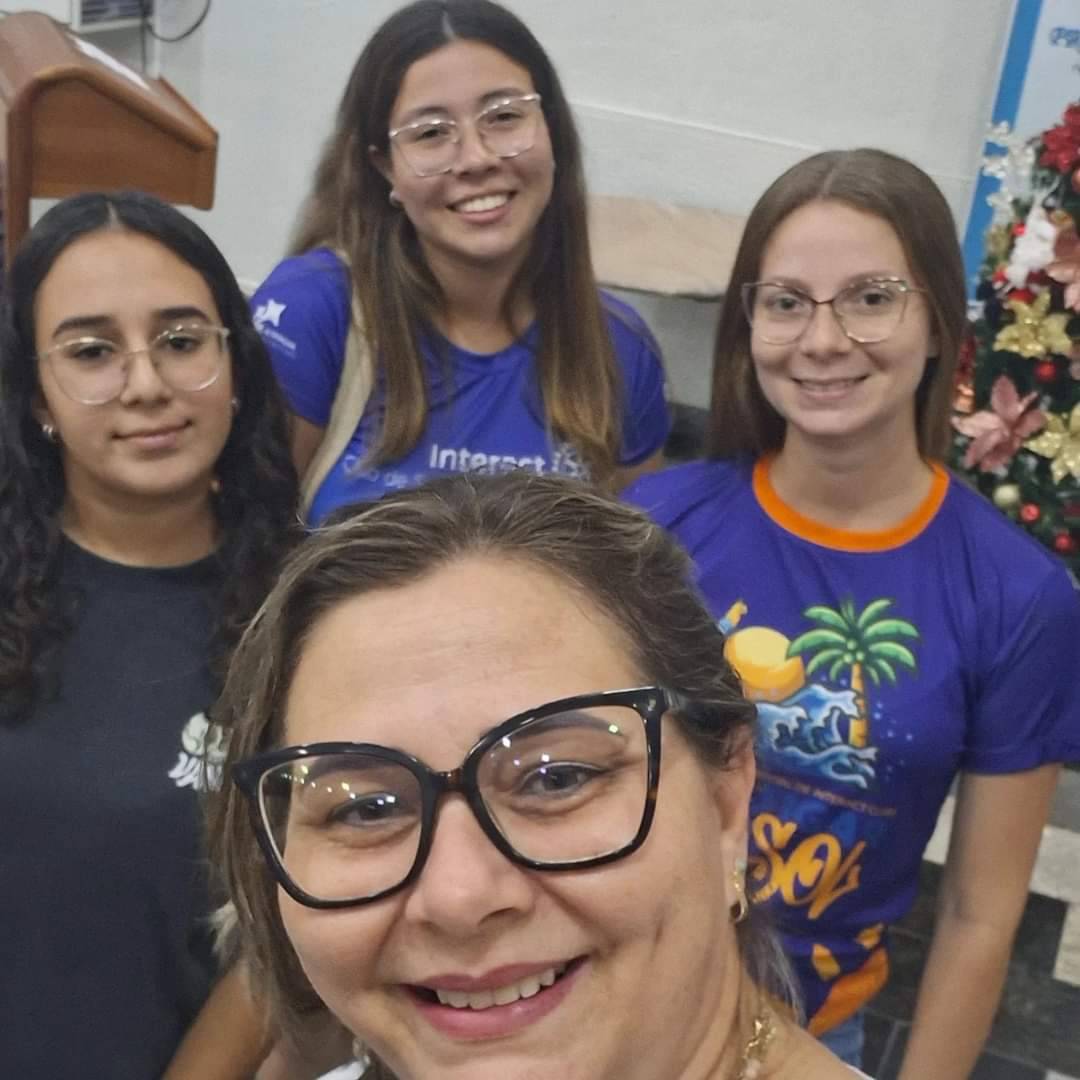 Intercambista Emilia do Rotary Club de Santa Fé do Sul participa de sua última reunião ordinária antes de voltar para a Argentina