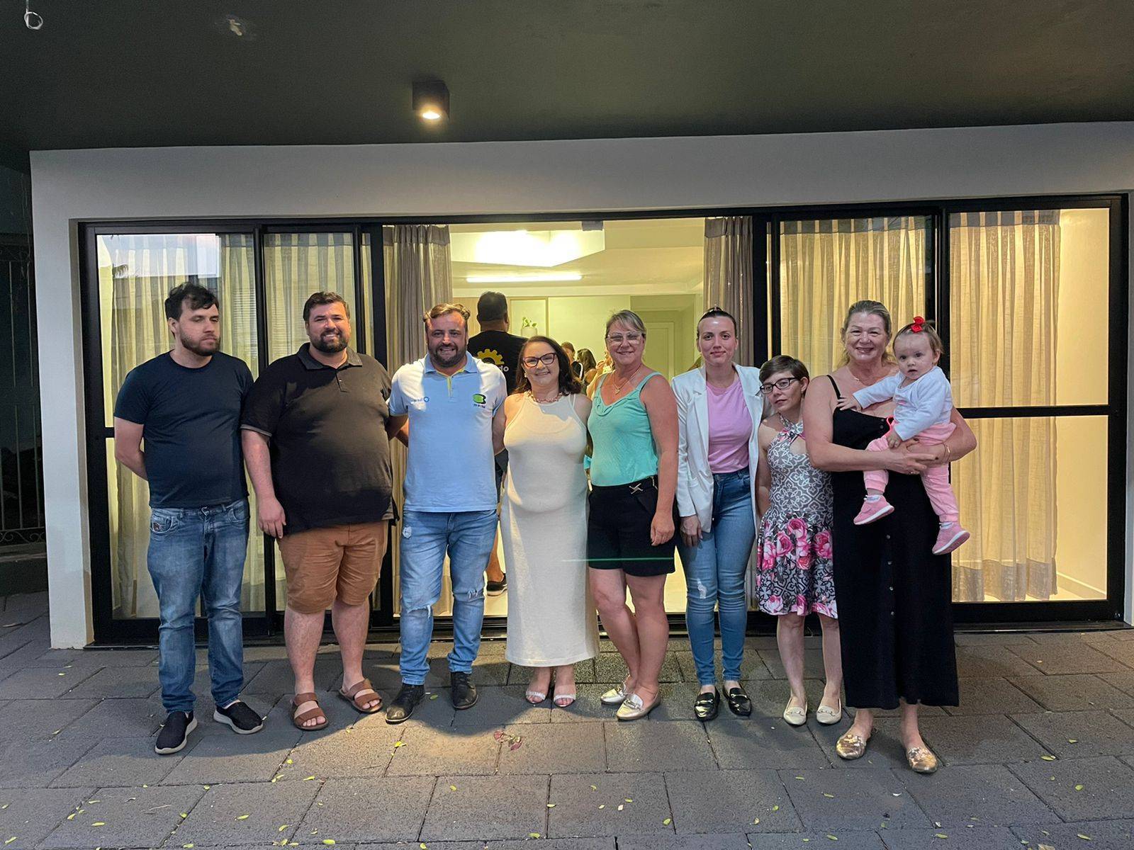 Companheiros, William, Wagner, Gerson (TH), Lucimara, iria, Maiara,  Catiana, e a pequena Aurora no colo da Marisa