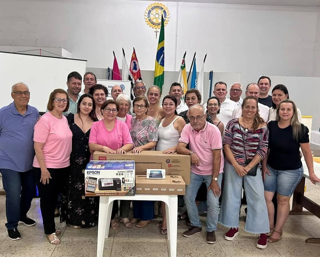 Rotary Club de Novo Horizonte Realiza Doação de Equipamentos Para AVCC do Município