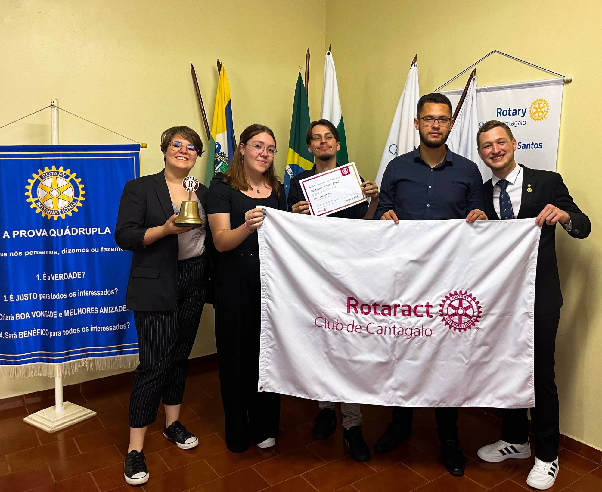 Sócios fundadores do Rotaract Club de Cantagalo