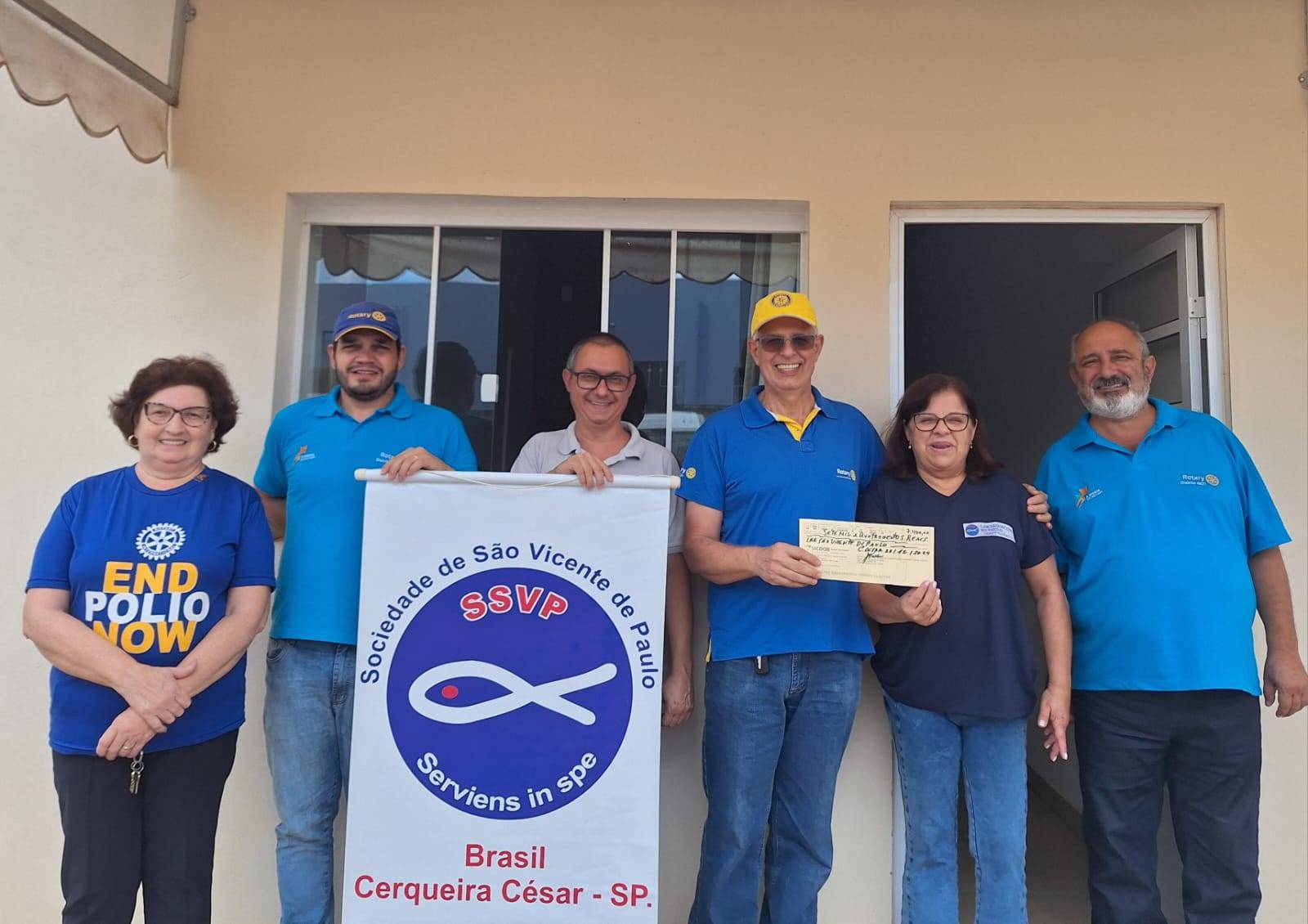 Entrega no Lar São Vicente o resultado do 12º Rojão na Brasa