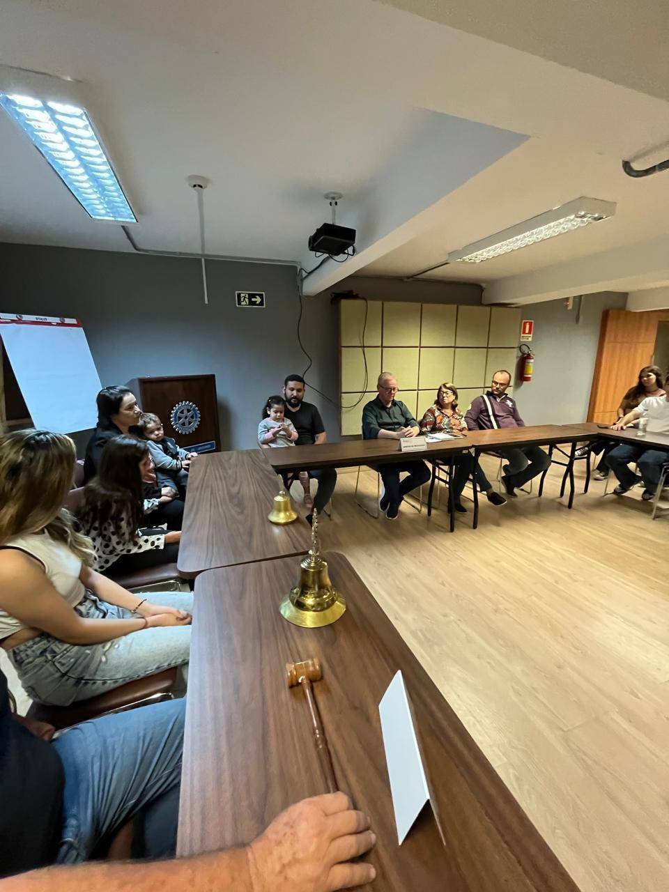 Na data de 16/12/2024 ,em reunião ordinária o Rotary Club de Jaguarão,recebe para Palestrar Ana Júlia,menina de 9 anos ,que foi convidada para  visitar a NASA ,bem como incentivada a cursar inglês e seguir evoluindo nessa temática sobre o espaço.Participaram Interact Club de Jaguarão e Rotary Club de Jaguarão.