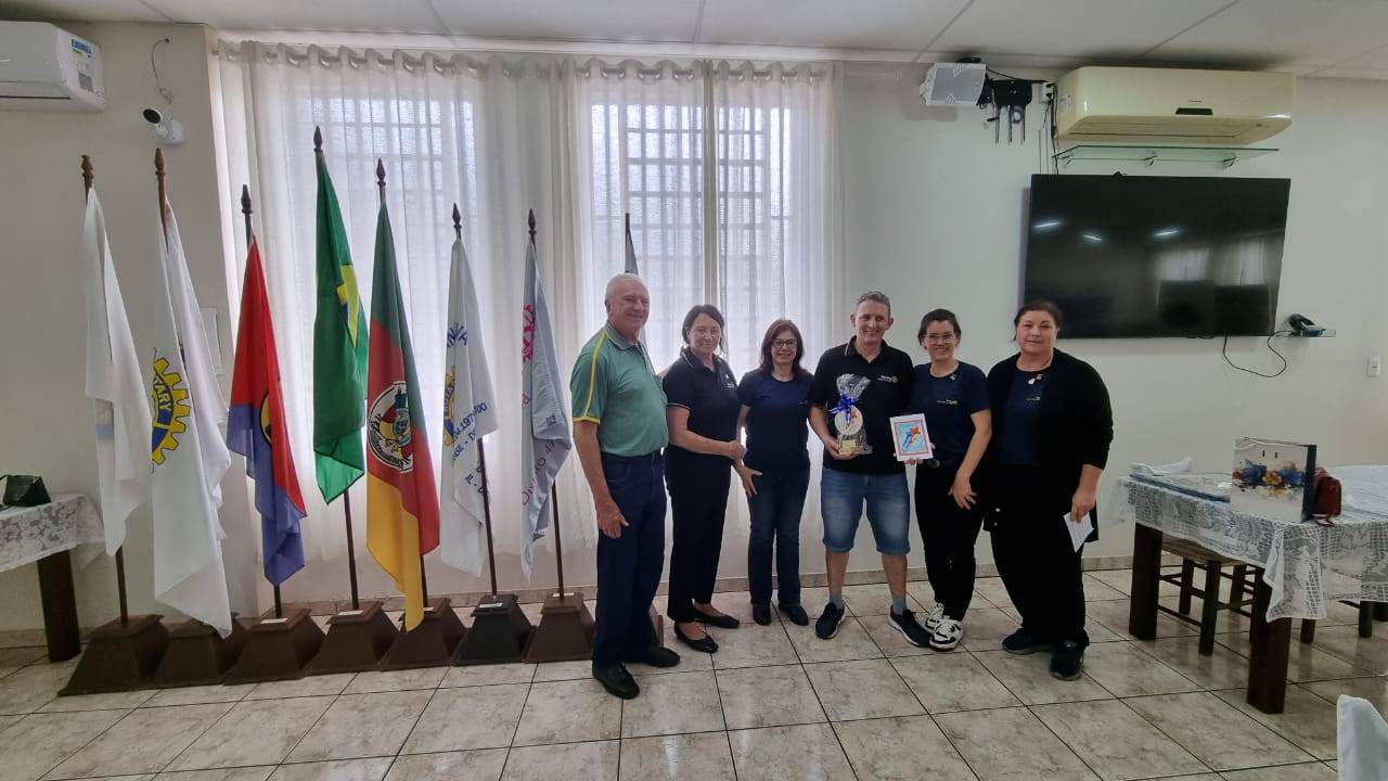 Visita do Rotary club de Vacaria dos Pinhais ao Clube de Sananduva